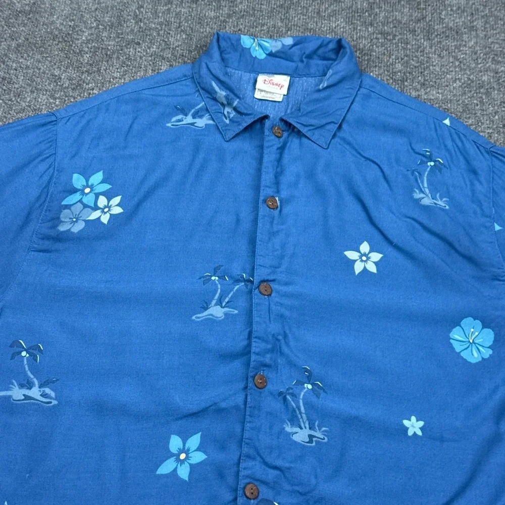 Disney Hawaiian Shirt Mens Size Large Blue AOP Button Up Donald Goofy‎ Minnie